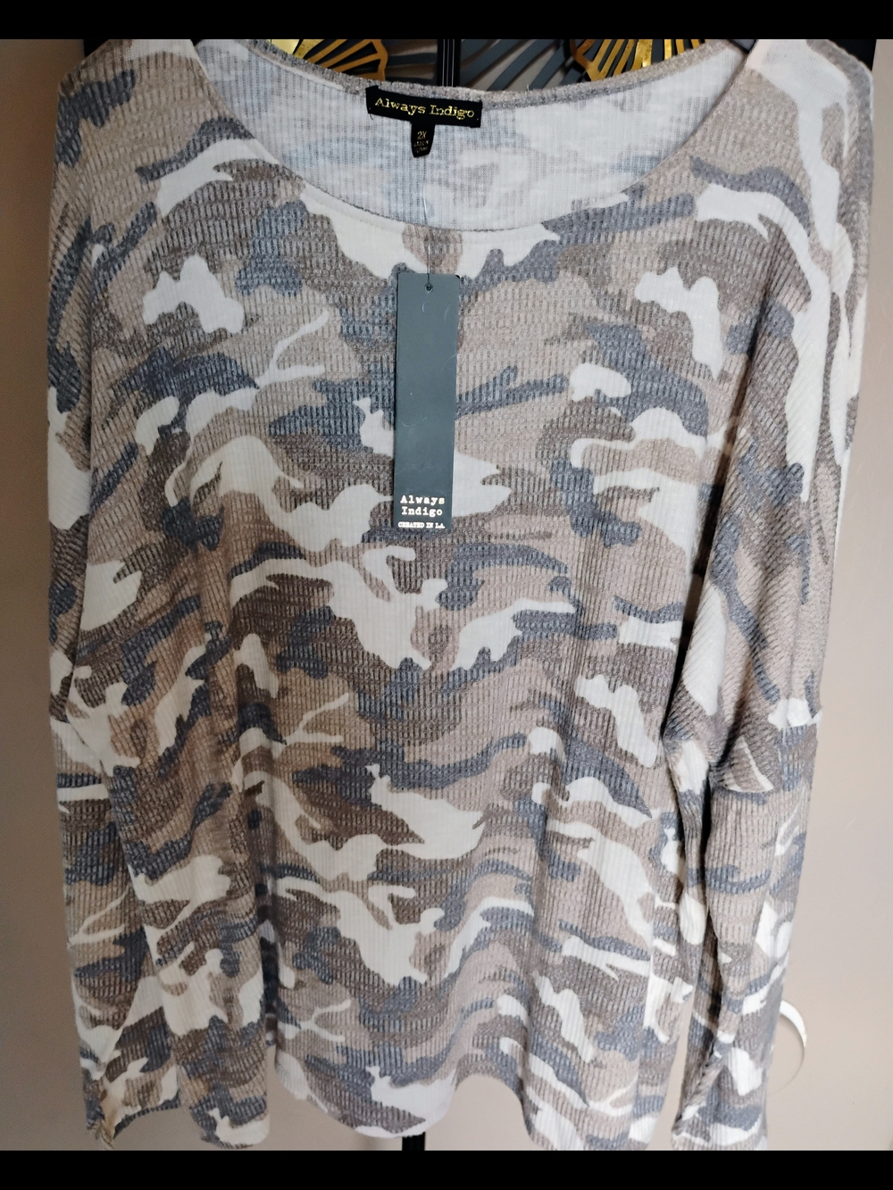 Always Indigo Women’s Size 2X Beige & Gray Camo Long-Sleeve Shirt NWT